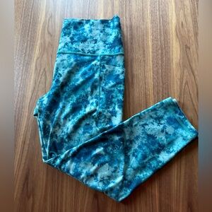 Athleta Salutation Stash Tie Dye Capri Leggings